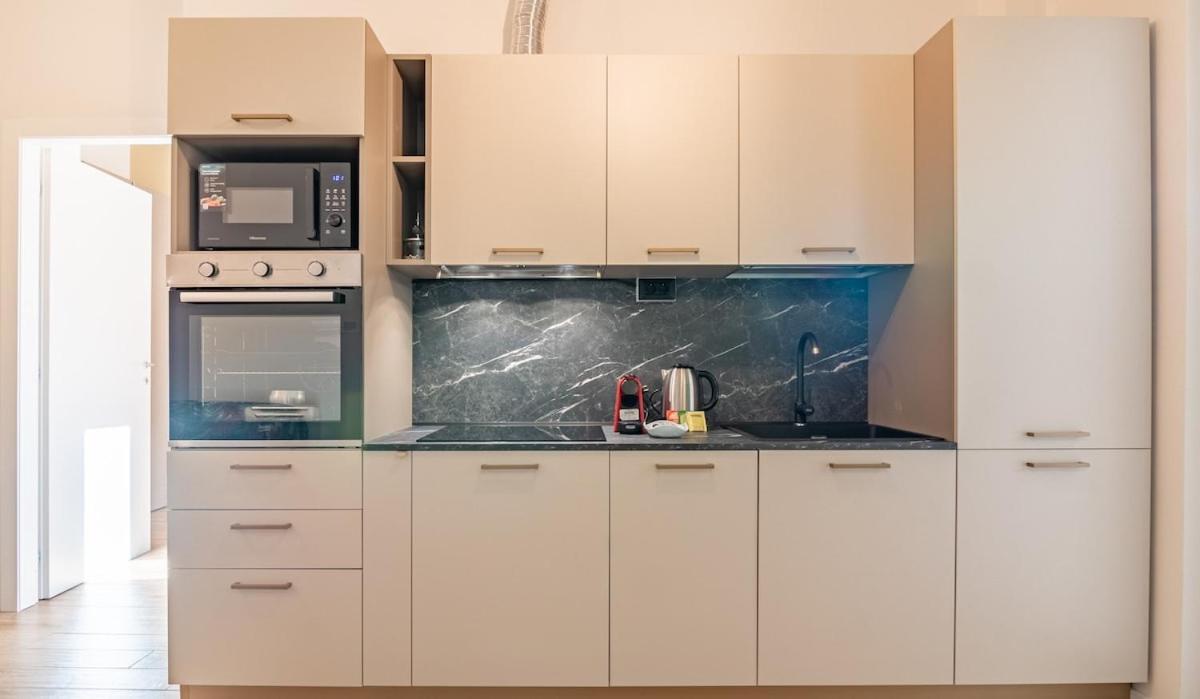 Prestigious Apartamento